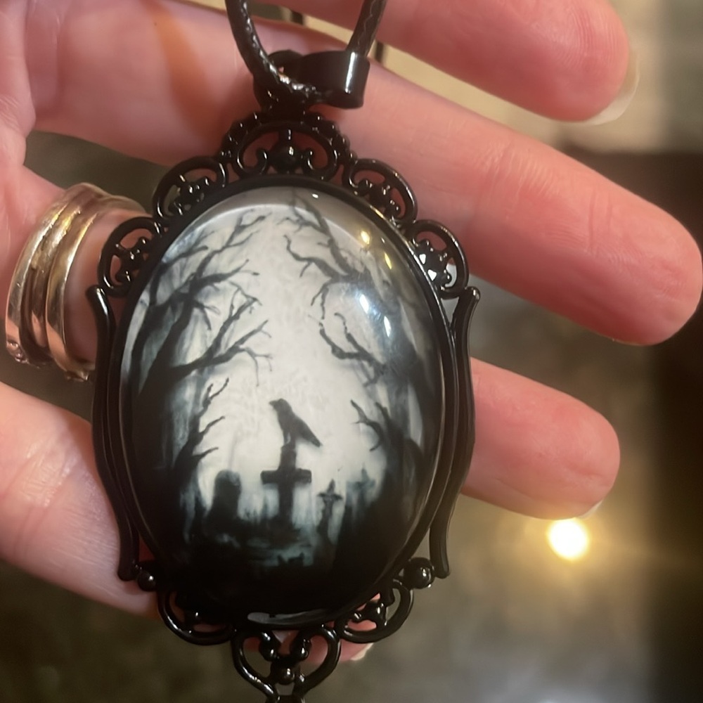 Gothic Crow and Graveyard pendant - Picture 3 of 3